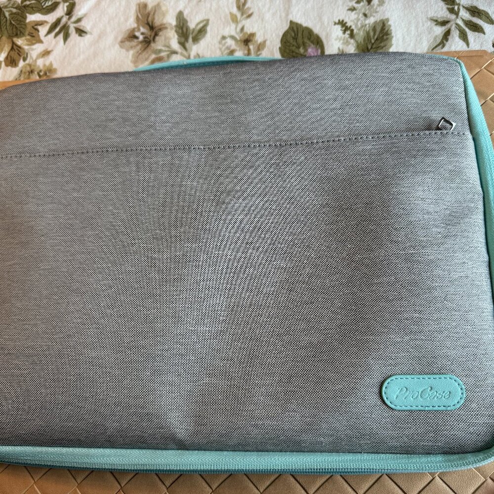 Procase Ipad Carrying Sleeve Case Bag 15" x 11" Light Grey with Green Trim